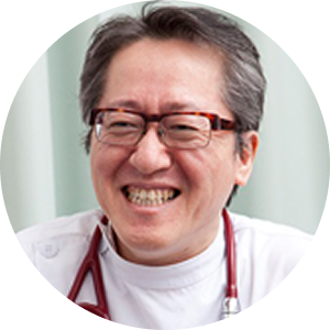 泉岡 利於 氏