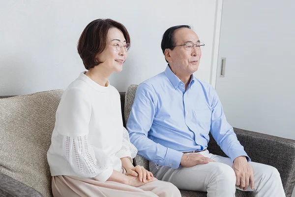 テレビを見る様子