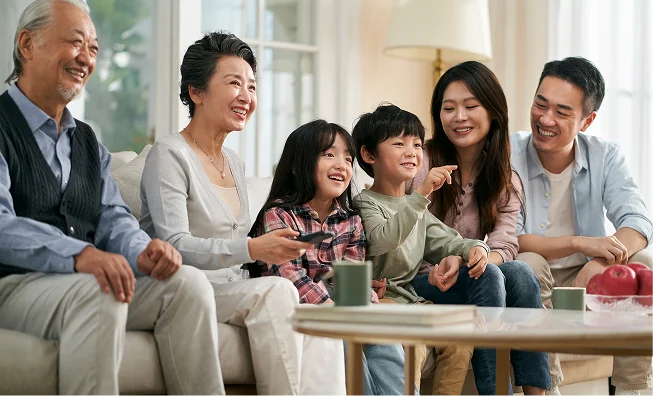 会議で会話をする様子