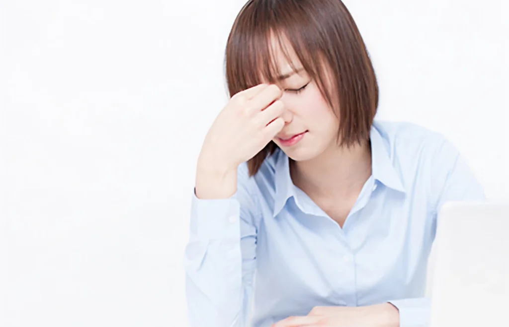 内科医に聞く。　ストレスと疲れ目の関係とは